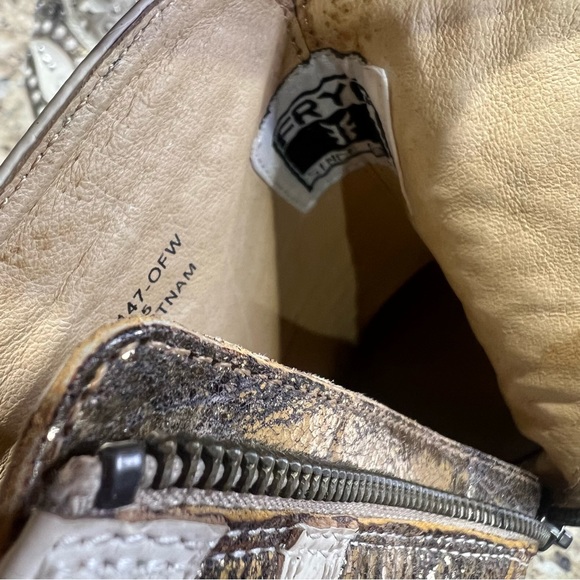 Frye White Leather Remy Studded & Beaded Gold Silver Block Heel Ankle Boots 9.5M - Picture 10 of 16